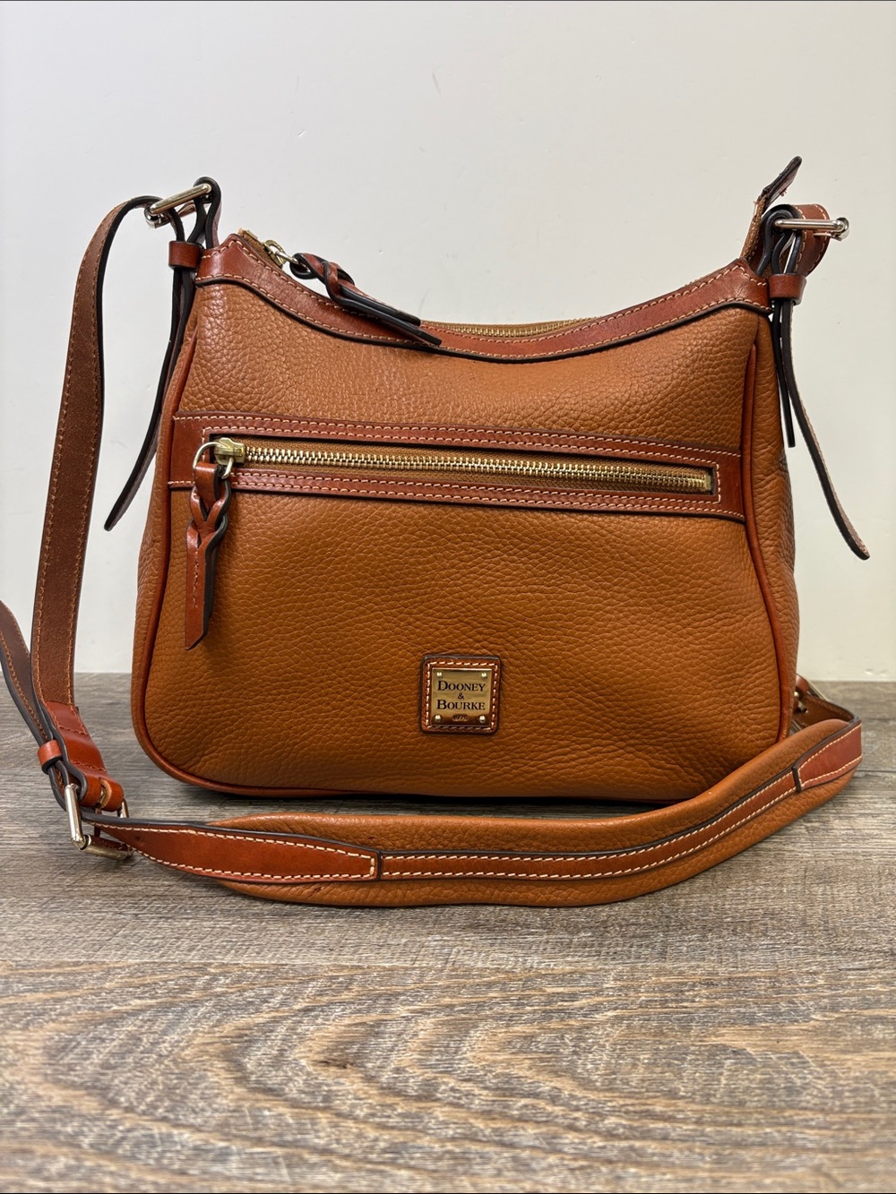 Dooney & Bourke Pebble Grain Leather Crossbody Shoulder Bag Cognac